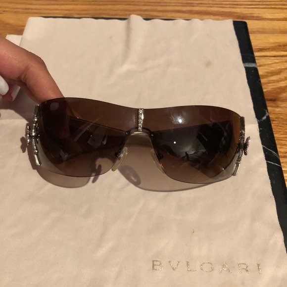 Limited Edition Bvlgari Sunglasses - Picture 3 of 8